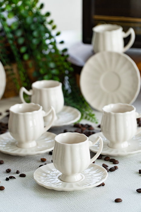 Hermia Lale 12 Juego de tazas de café de 12 piezas en porcelana blanca